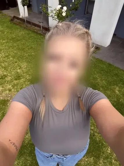 Alberte, 30