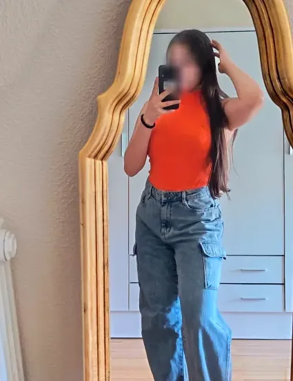 Karoline, 20